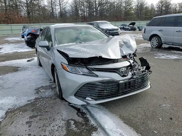 2018 Toyota Camry - Image 11