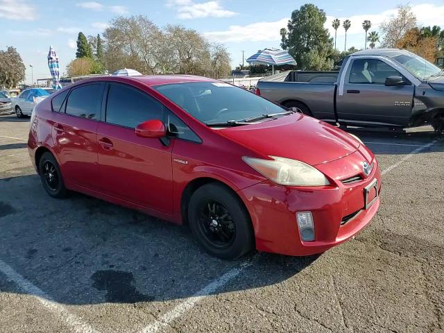 2010 Toyota Prius - Image 11