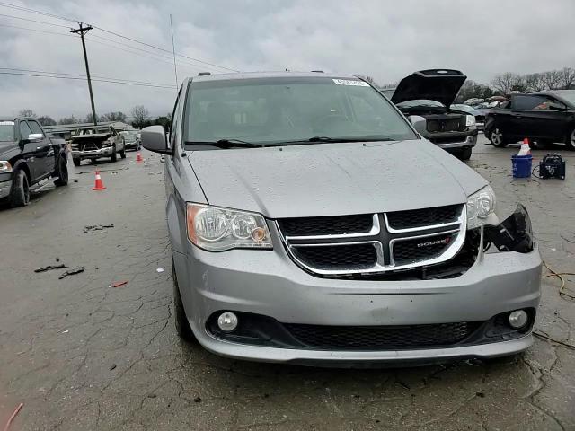 2017 Dodge Caravan - Image 11