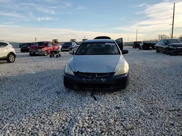 2004 Honda Accord - Image 11