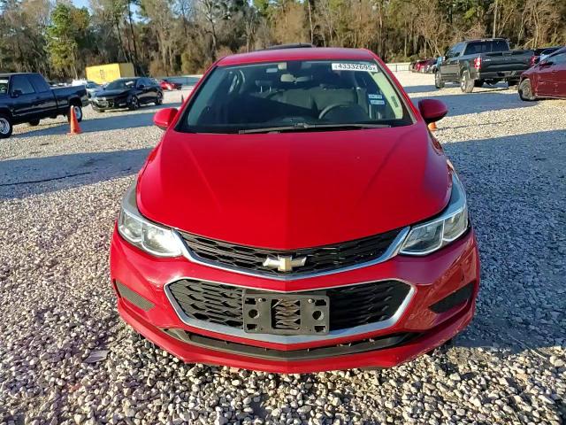 2018 Chevrolet Cruze - Image 14