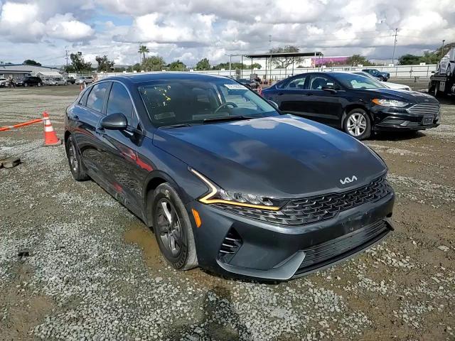 2022 Kia K5 - Image 10