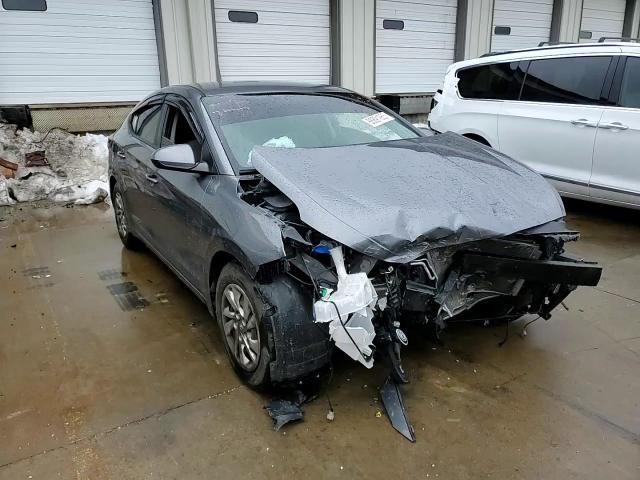 2019 Hyundai Elantra - Image 11