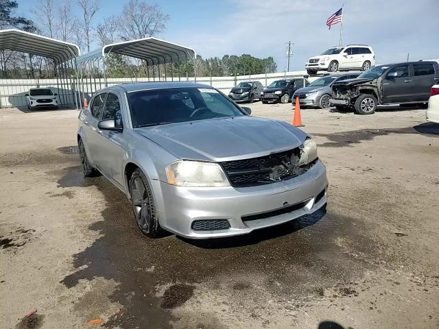 2014 Dodge Avenger - Image 13