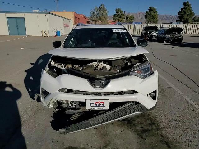 2017 Toyota RAV 4 - Image 12