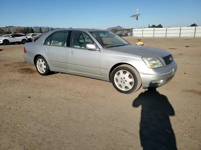 2003 Lexus LS - Image 11