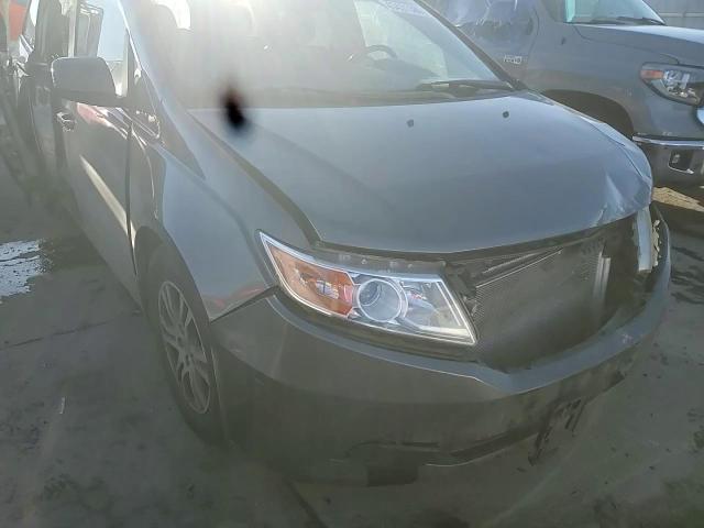 2012 Honda Odyssey - Image 11