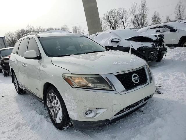 2014 Nissan Pathfinder - Image 15