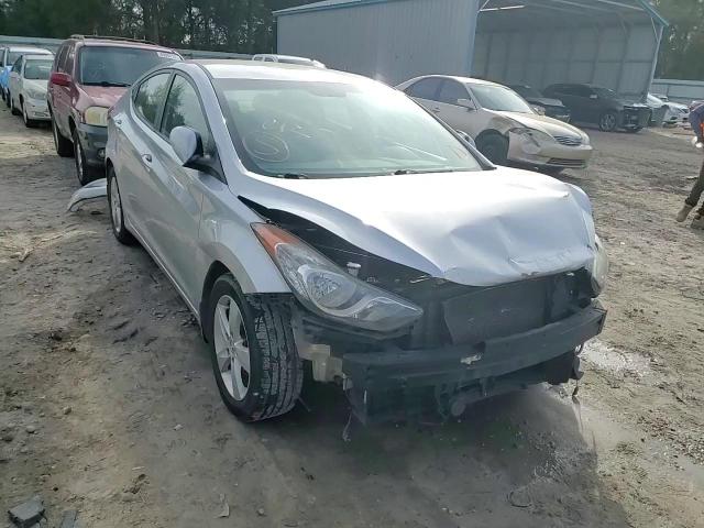 2013 Hyundai Elantra - Image 14