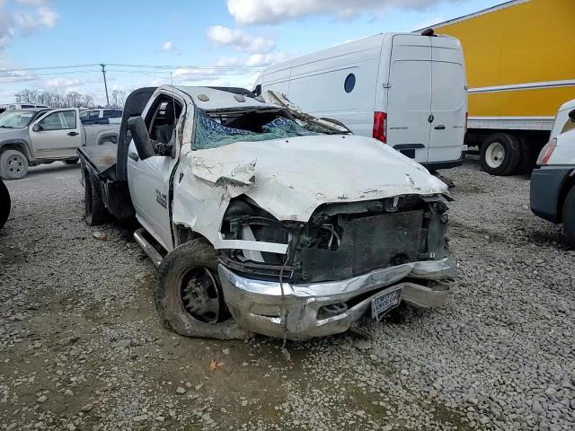 2017 RAM 3500 - Image 10