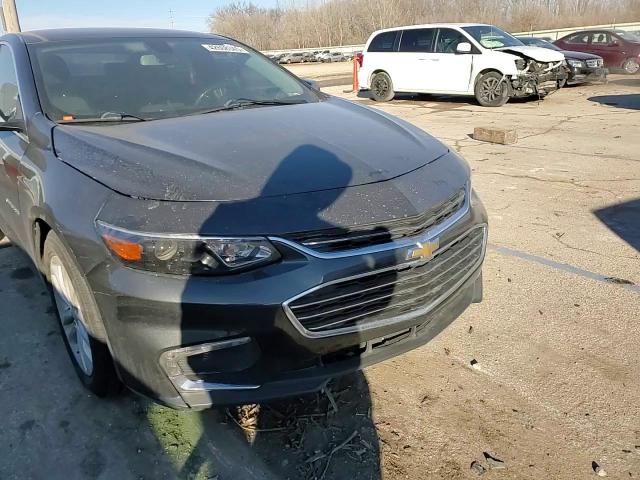 2017 Chevrolet Malibu - Image 13