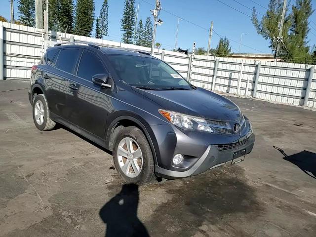 2014 Toyota RAV 4 - Image 12