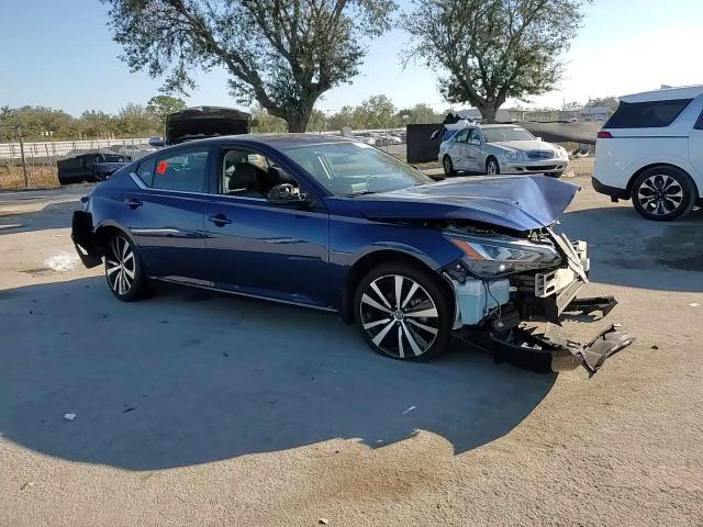2020 Nissan Altima - Image 10