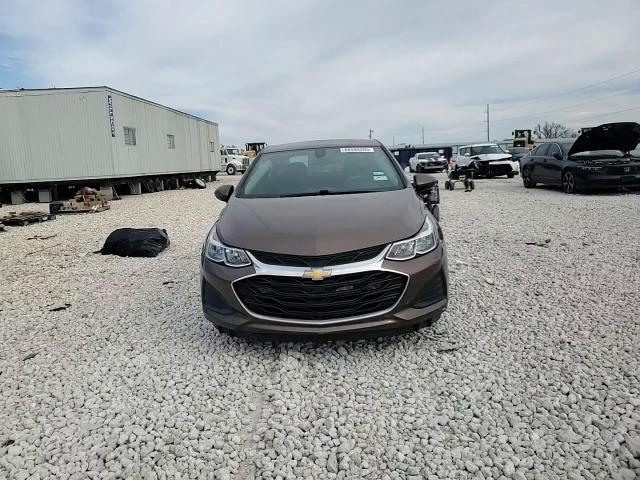 2019 Chevrolet Cruze - Image 11