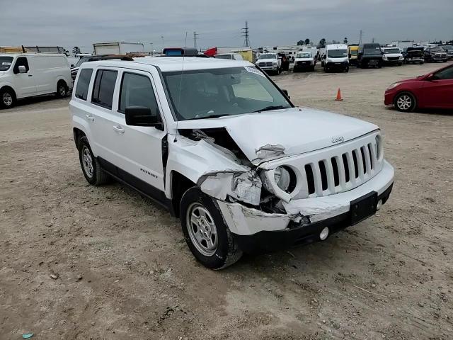2016 Jeep Liberty (Patriot) - Image 11