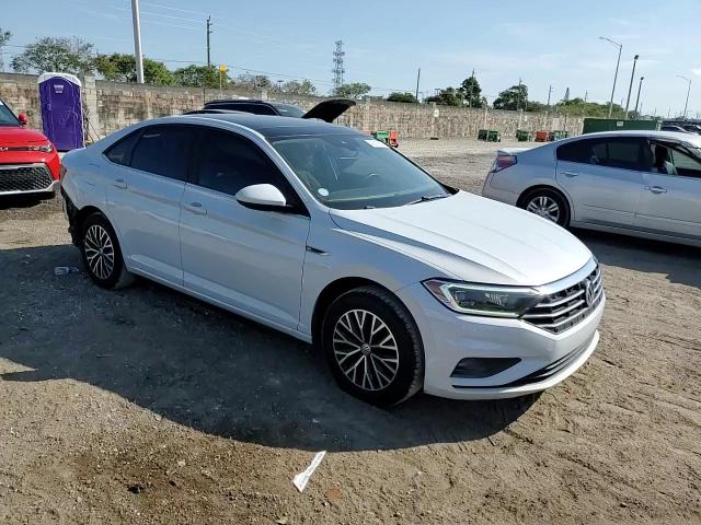 2019 Volkswagen Jetta - Image 11