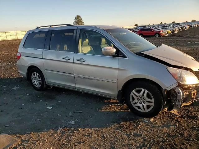 2005 Honda Odyssey - Image 12