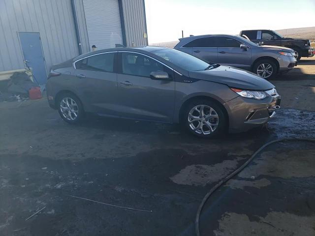 2017 Chevrolet Volt - Image 13