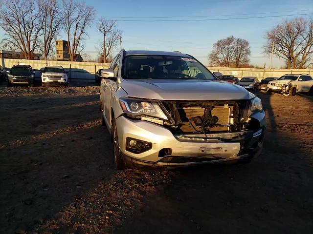2017 Nissan Pathfinder - Image 12