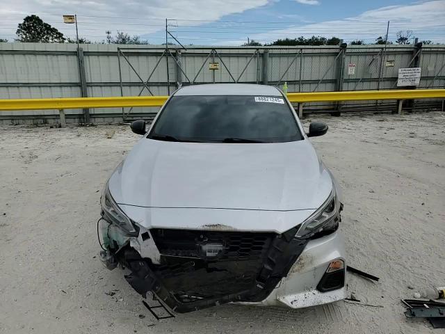 2019 Nissan Altima - Image 11