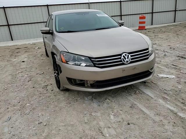 2015 Volkswagen Passat - Image 11