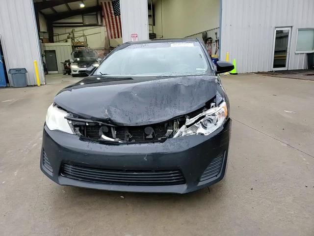 2013 Toyota Camry - Image 11