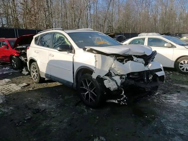 2017 Toyota RAV 4 - Image 11