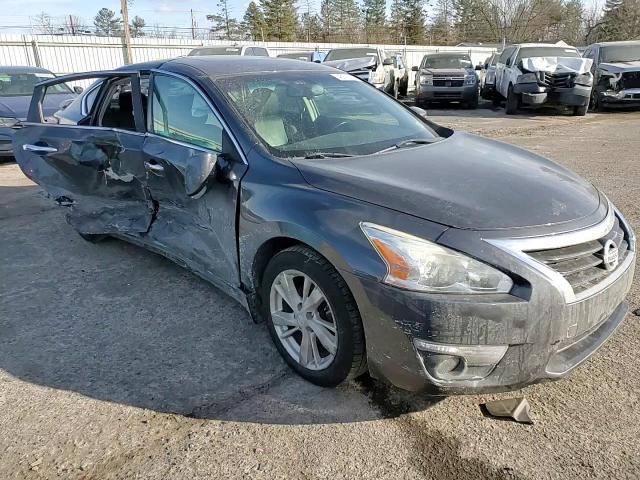 2013 Nissan Altima - Image 11