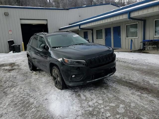 2023 Jeep Cherokee - Image 12