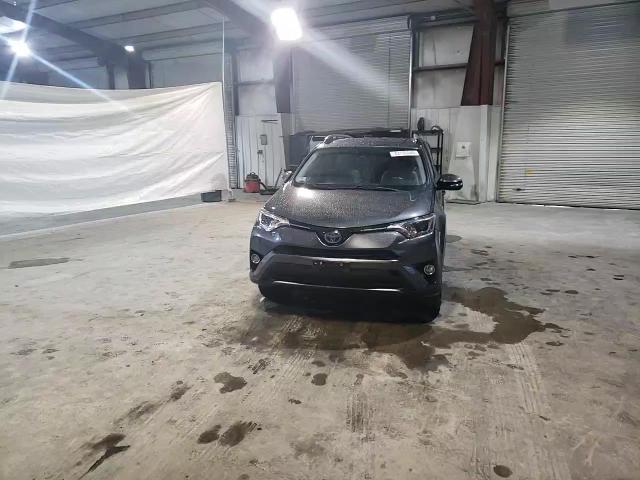 2017 Toyota RAV 4 - Image 12