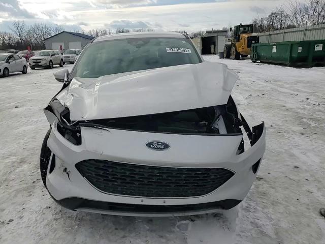 2020 Ford Escape - Image 11