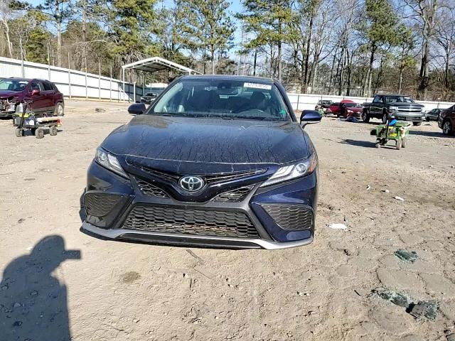 2021 Toyota Camry - Image 13