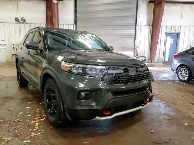 2022 Ford Explorer - Image 14