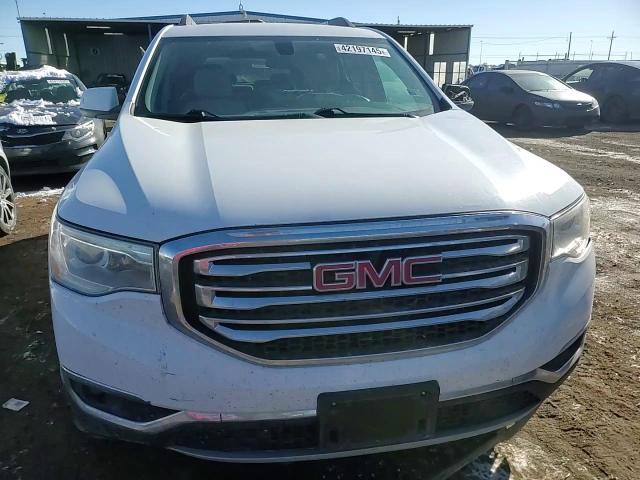 2017 GMC Acadia - Image 11