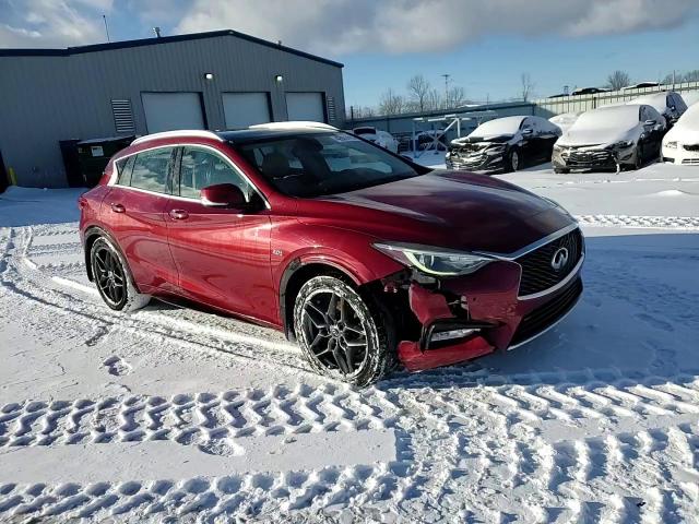 2017 Infiniti QX30 - Image 13