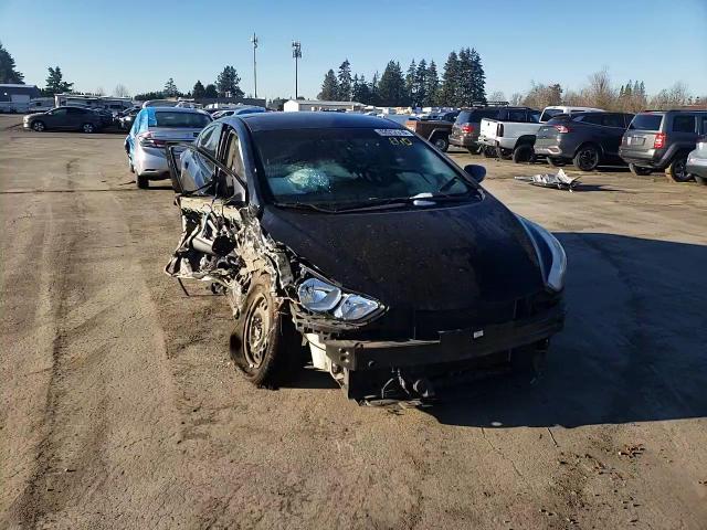 2016 Hyundai Elantra - Image 11