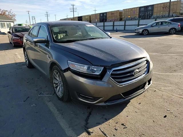 2013 Ford Taurus - Image 10