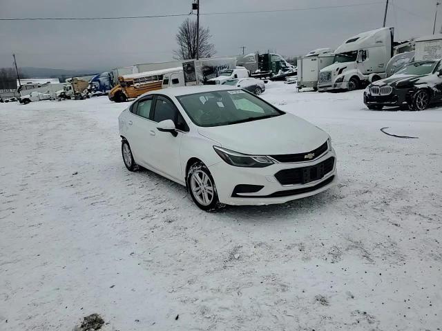 2018 Chevrolet Cruze - Image 14