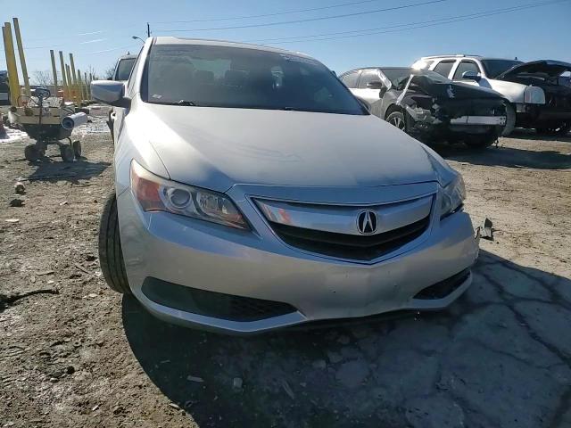 2015 Acura ILX - Image 10