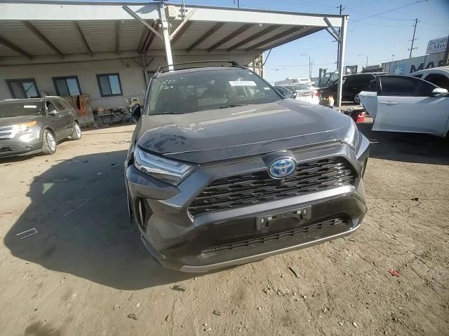 2024 Toyota RAV 4 - Image 12