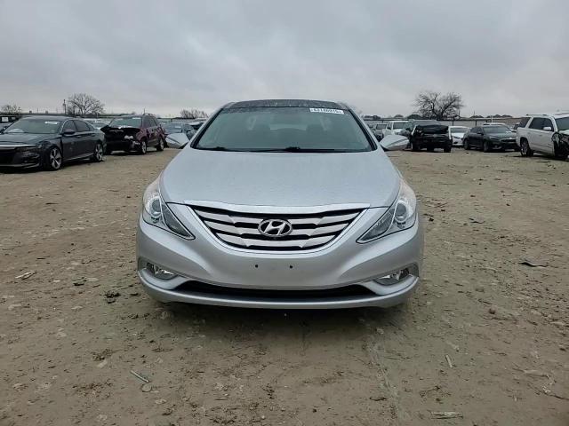 2012 Hyundai Sonata - Image 10