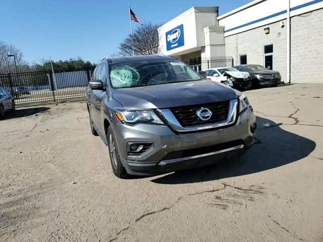 2019 Nissan Pathfinder - Image 11