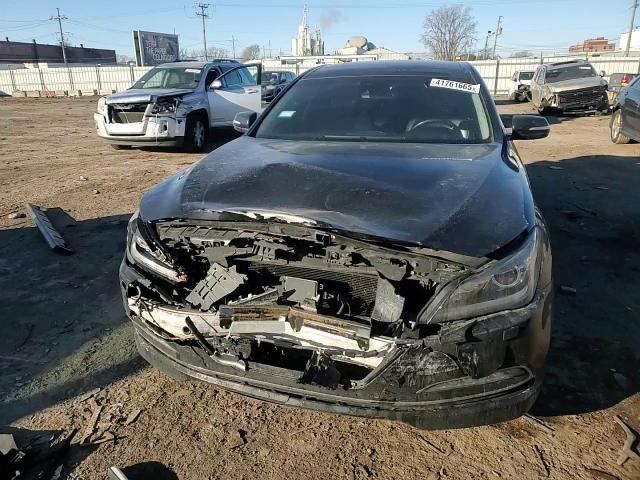 2016 Hyundai Genesis - Image 11