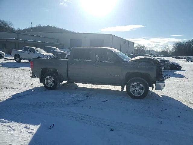 2015 Chevrolet Silverado - Image 13
