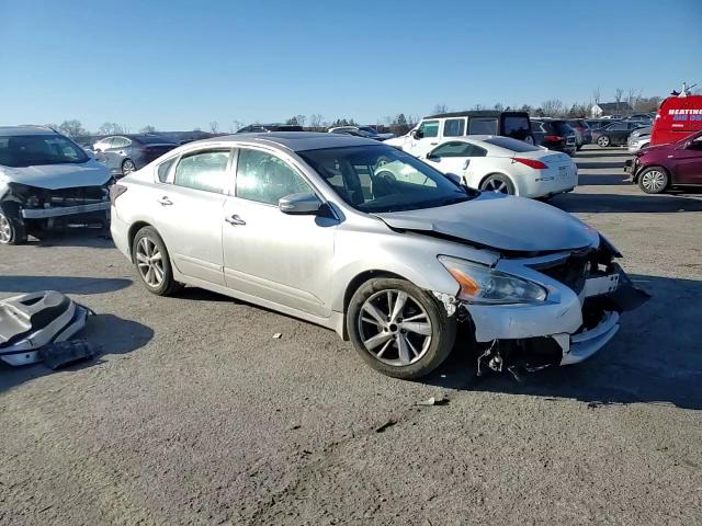 2015 Nissan Altima - Image 10