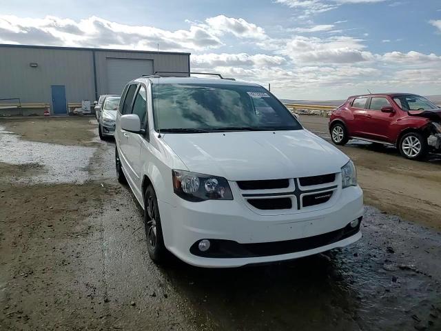 2017 Dodge Caravan - Image 15