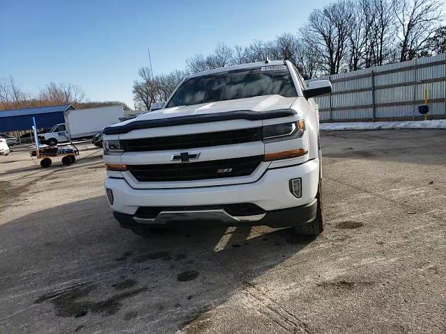 2017 Chevrolet Silverado - Image 10