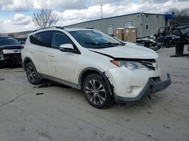 2015 Toyota RAV 4 - Image 12