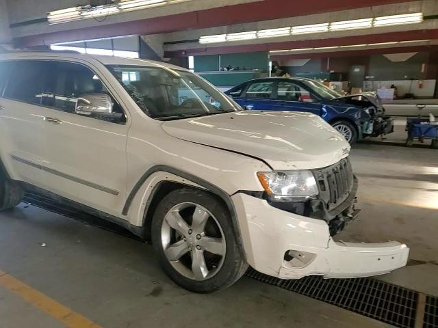 2011 Jeep Grand Cherokee - Image 11