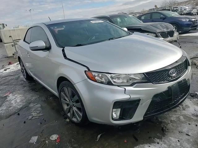 2013 Kia Forte - Image 13